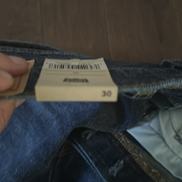 Women’s 501 Levi shorts NWT size 30 - Picture 4 of 5